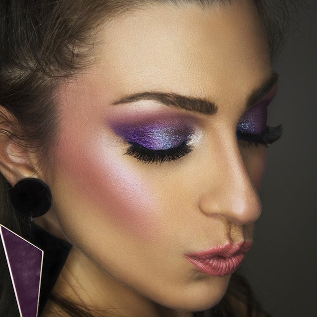 The Ultimate Guide to Self Adhesive Lash Clusters: How to Apply Lash Clusters for Stunning Wispy, Spiky, and Anime Lashes with No Glue Needed