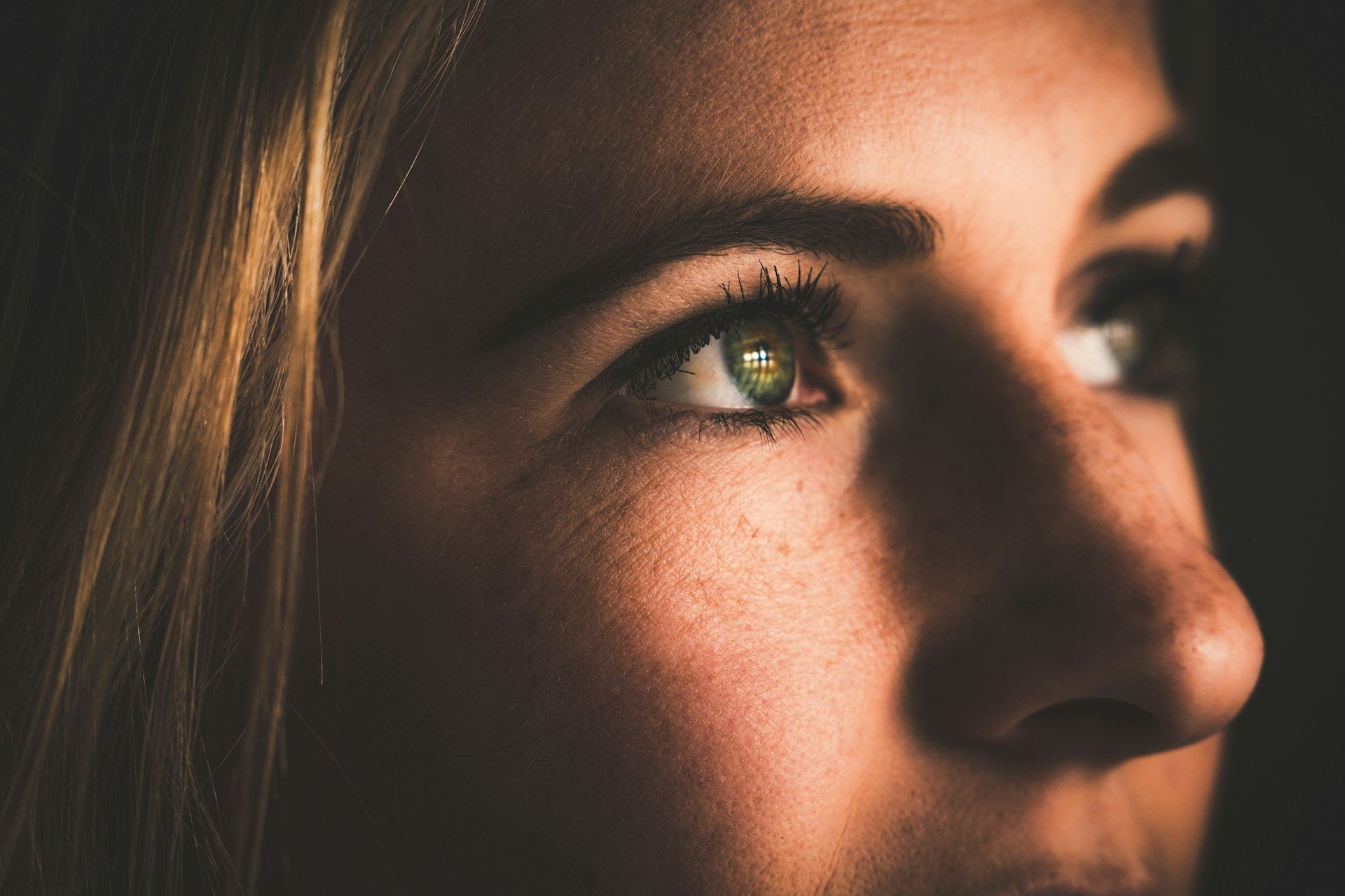Best Self-Adhesive Lash Clusters 2024: No Glue Needed, DIY Eyelash Extensions Styles for Every Occasion