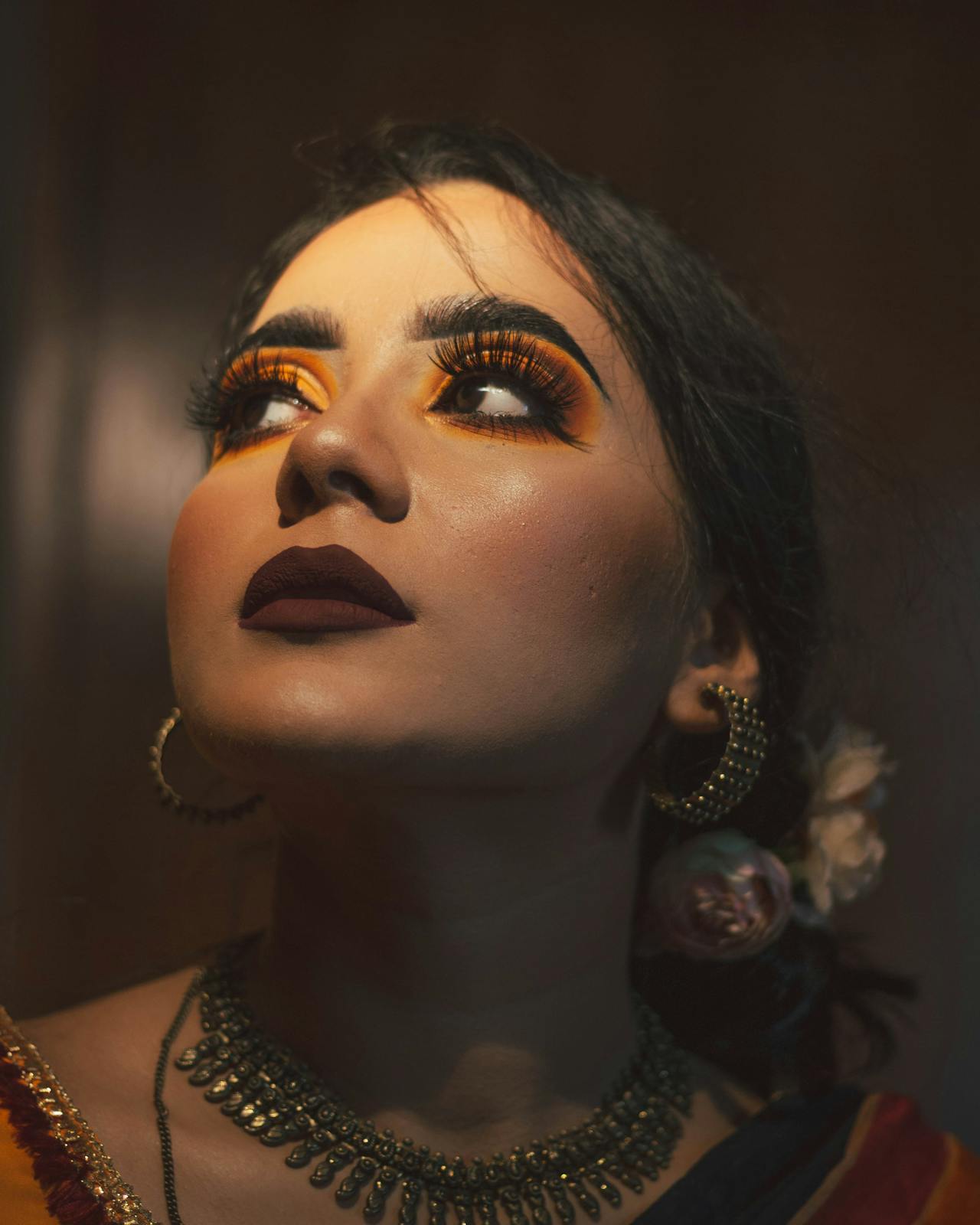 Achieving the Perfect Lash Look with Self-Adhesive Lash Clusters: Expert Tips for Wispy, Spiky, and Anime Lashes Styles